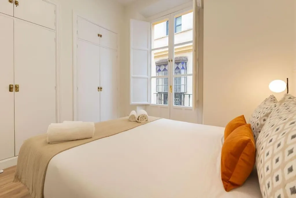 Apartment Juan De La Encina Central Suite Seville Spain