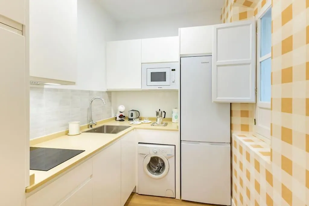 Juan De La Encina Central Suite Seville Spain