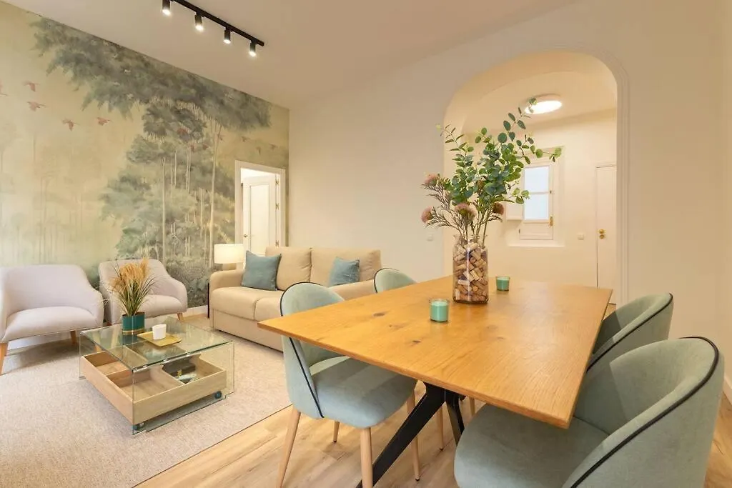 Juan De La Encina Central Suite Seville Spain